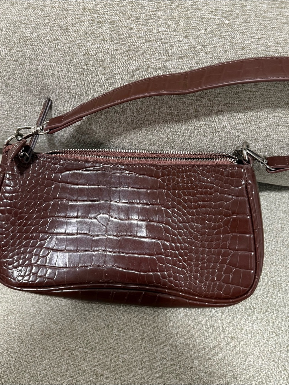 Women’s Croc-Embossed Shoulder Bag in Dark Brown